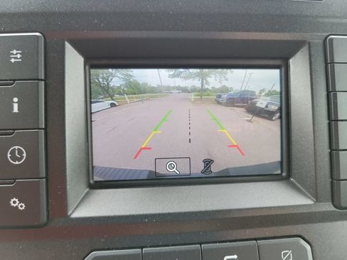 Used 2018 Ford F150 XLT w/ Trailer Tow Package AWD/4WD image 8