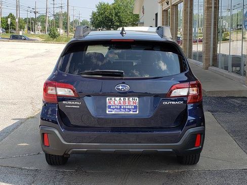 Used 2018 Subaru Outback 2.5i Limited AWD/4WD image 4