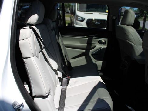 Used 2022 Jeep Grand Cherokee L Overland AWD/4WD image 56