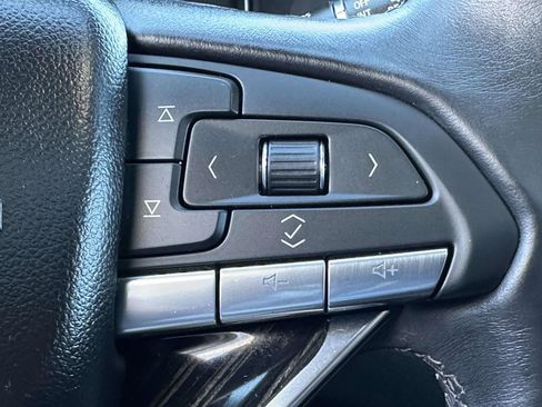 Used 2022 Cadillac XT6 Premium Luxury image 21