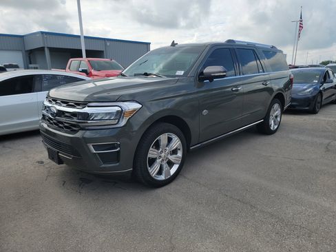 Used 2024 Ford Expedition Max King Ranch RWD image 1