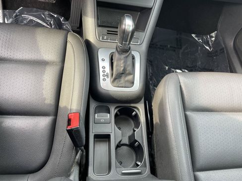 Used 2013 Volkswagen Tiguan SE FWD image 21
