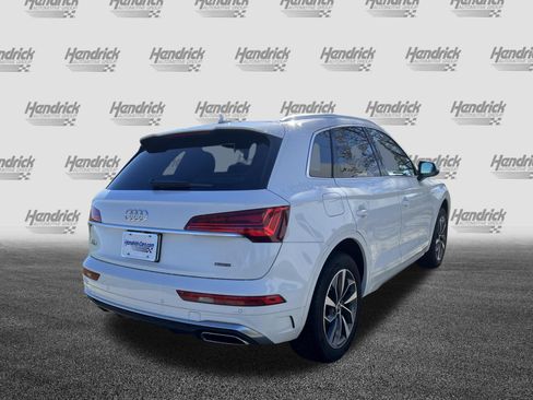 Used 2023 Audi Q5 2.0T Premium w/ Convenience Package image 9