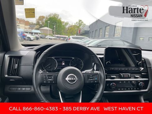 Certified 2024 Nissan Pathfinder SL AWD/4WD image 33