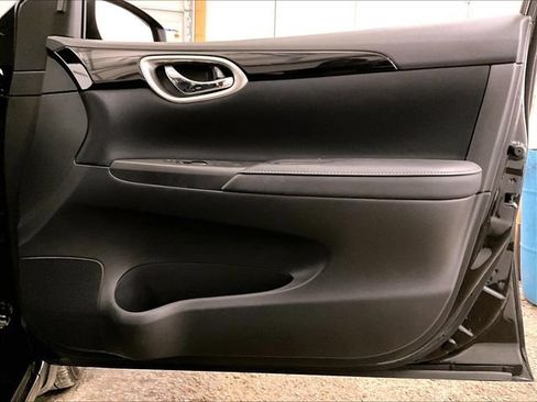 Used 2019 Nissan Sentra SV w/ Special Edition Package FWD image 23