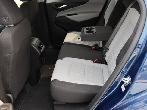 Used 2022 Chevrolet Equinox LS w/ LS Convenience Package AWD/4WD image 35