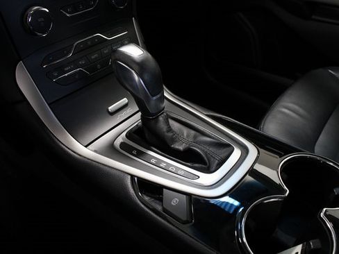 Used 2015 Ford Edge SEL w/ Equipment Group 201A image 9