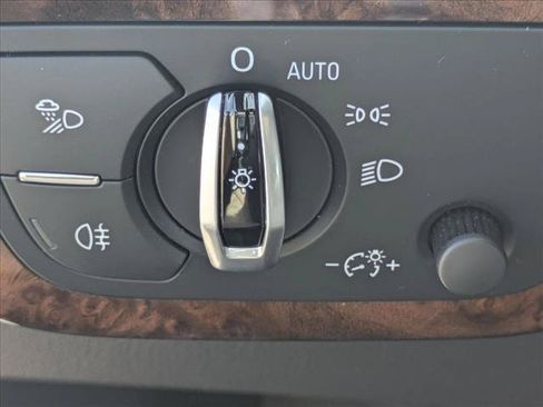 Used 2017 Audi Q7 3.0T Premium Plus AWD/4WD image 12