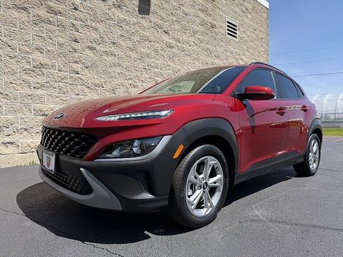 Used 2023 Hyundai Kona SEL AWD/4WD image 4