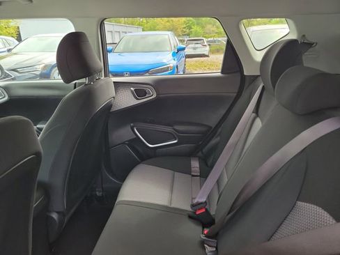 Used 2025 Kia Soul LX w/ LX Technology Package image 25