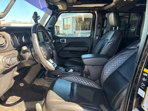 Used 2021 Jeep Wrangler Unlimited Sahara image 19