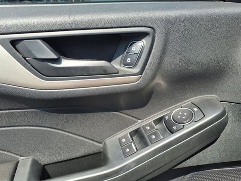 Used 2022 Ford Escape SE w/ SE Sport Appearance Package image 6