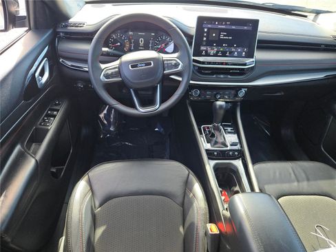 Certified 2025 Jeep Compass Trailhawk image 21