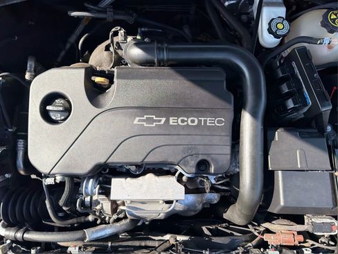 Used 2017 Chevrolet Malibu LT w/ Leather Package image 14