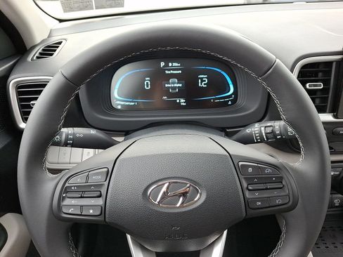 New 2026 Hyundai Venue SEL image 14