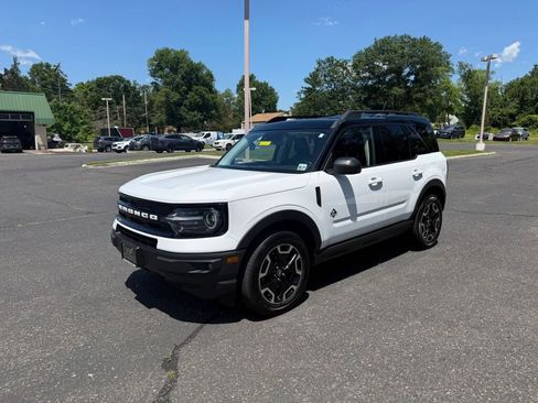 Used 2021 Ford Bronco Sport Outer Banks w/ Outer Banks Package (96D) AWD/4WD image 3