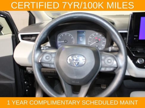 Used 2025 Toyota Corolla LE w/ Convenience Package FWD image 17