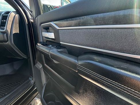 Used 2019 RAM 2500 Big Horn w/ Black Appearance Package AWD/4WD image 31