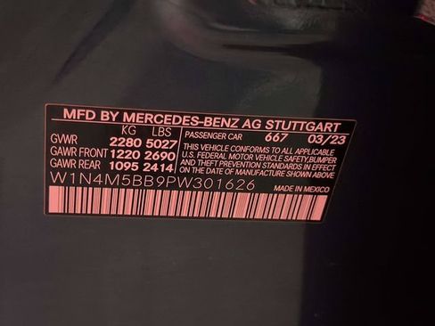 Certified 2023 Mercedes-Benz GLB 35 AMG 4MATIC image 26