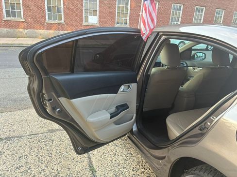 Used 2013 Honda Civic EX-L image 11