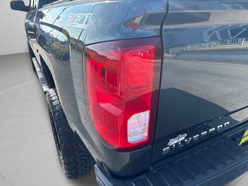 Used 2017 Chevrolet Silverado 1500 LTZ Z71 w/ LTZ Plus Package AWD/4WD image 43