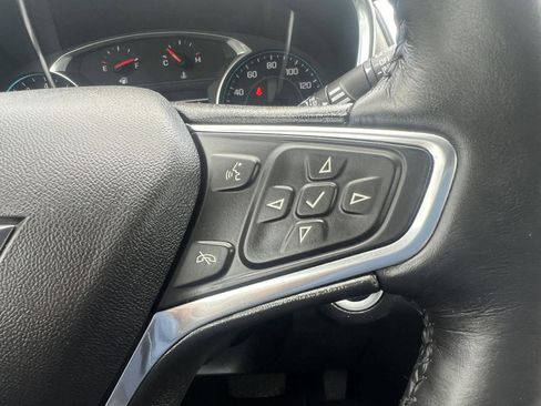 Used 2018 Chevrolet Equinox Premier AWD/4WD image 21