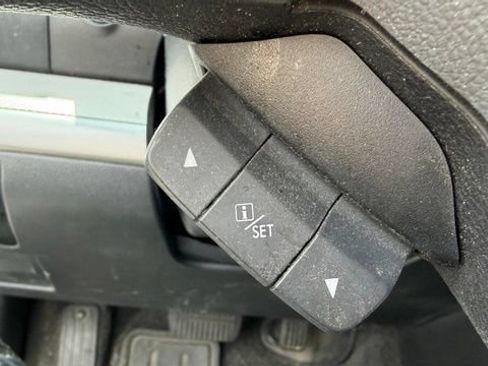 Used 2015 Subaru Legacy 2.5i Premium AWD/4WD image 16