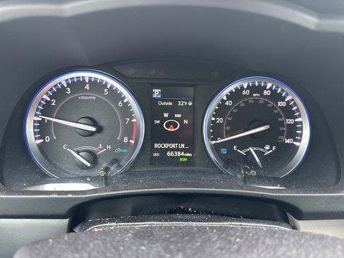 Used 2019 Toyota Highlander Limited image 11