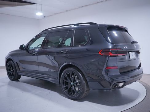 New 2026 BMW X7 xDrive40i w/ M Sport Package image 3