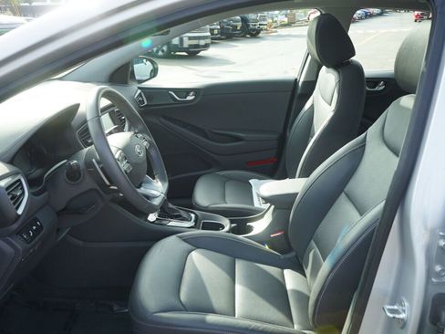 Used 2019 Hyundai Ioniq Limited w/ Ultimate Package 02 image 17