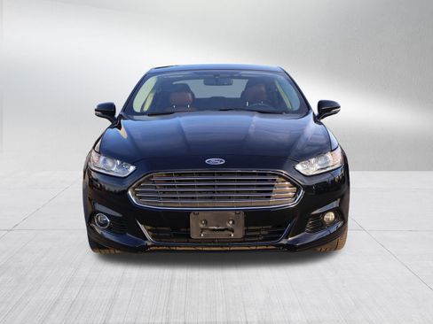 Used 2016 Ford Fusion Titanium w/ Terracotta Package image 3