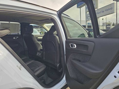 New 2026 Volvo XC40 B5 Ultra w/ Climate Package image 14