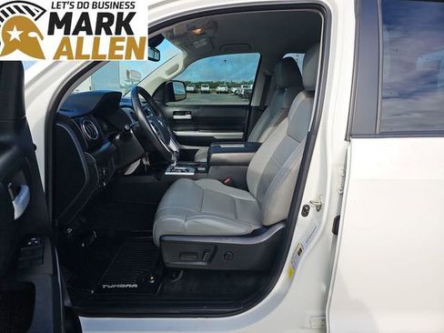 Used 2020 Toyota Tundra SR5 w/ SR5 Leather Package AWD/4WD image 18