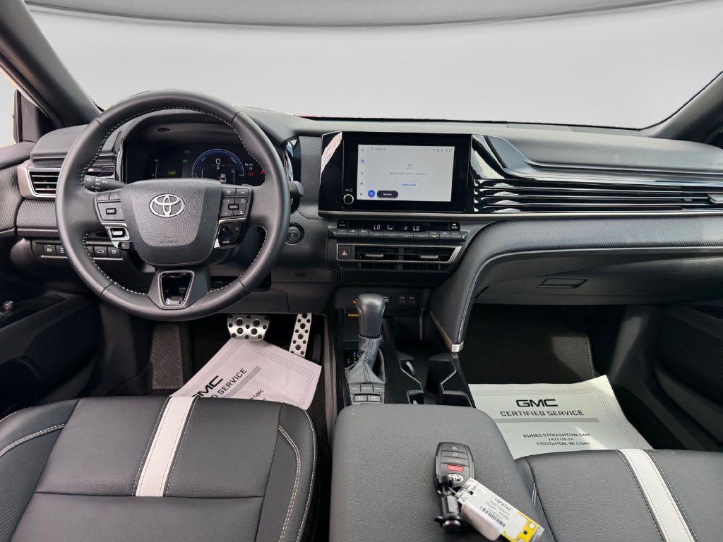 Used 2026 Toyota Camry SE FWD image 23