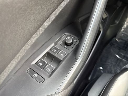 Certified 2021 Volkswagen Jetta R-Line image 13