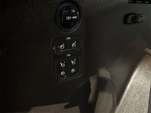 Used 2020 Hyundai Palisade Limited w/ Winter Weather Package image 22