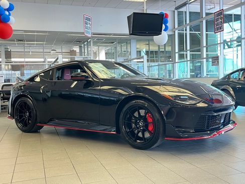 New 2027 Nissan Z NISMO RWD image 4
