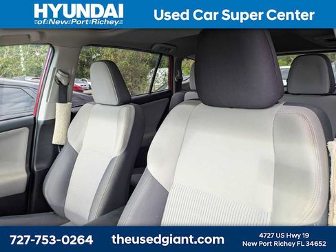 Used 2014 Toyota RAV4 XLE FWD image 3
