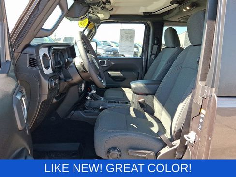 Used 2026 Jeep Wrangler Sport AWD/4WD image 15