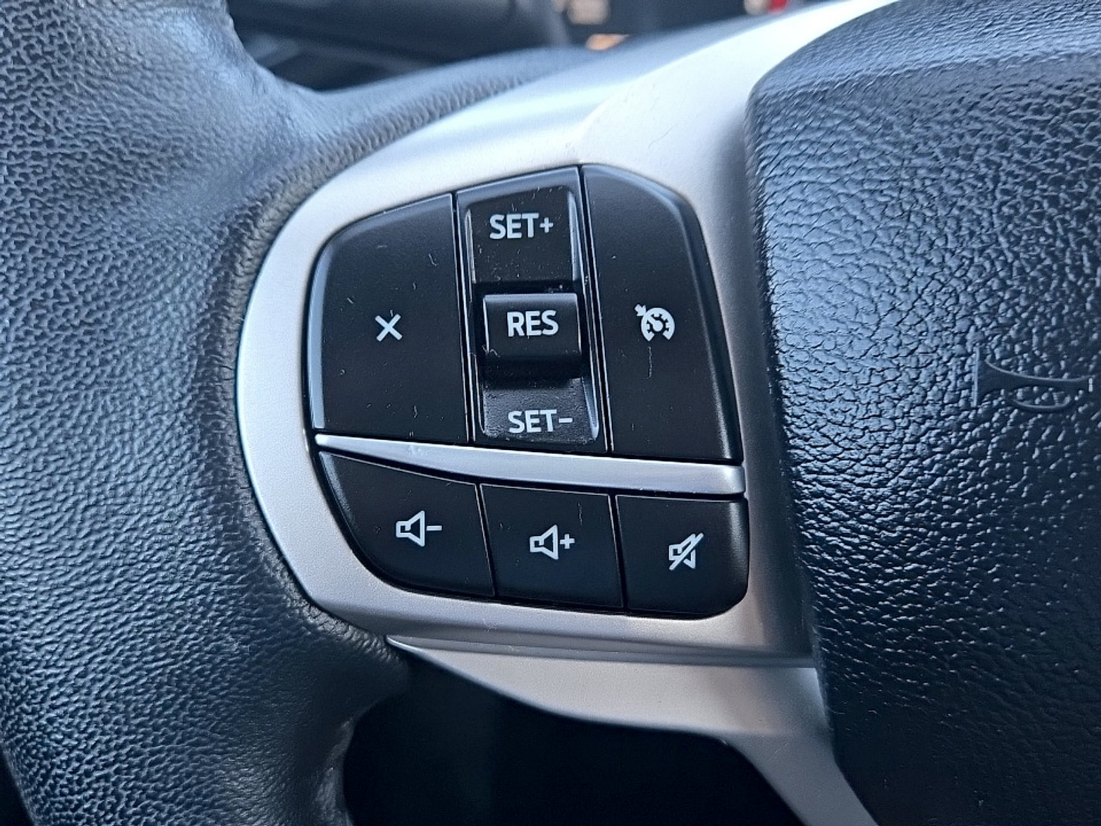 Certified 2022 Ford Explorer XLT AWD/4WD image 13