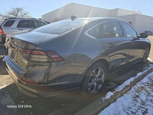 Used 2023 Honda Accord EX image 7