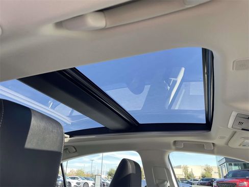 Used 2024 Lexus ES 350 w/ Premium Package image 30