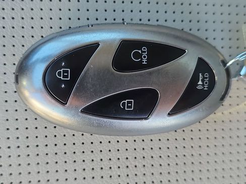 Used 2025 Hyundai Santa Fe Limited FWD image 37