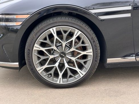Used 2025 Genesis G90 3.5T image 7