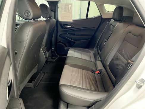 Used 2024 Chevrolet Trax LT w/ Driver Confidence Package image 22