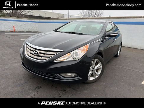 Used 2013 Hyundai Sonata Limited image 1