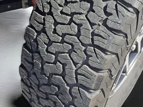 Used 2025 Jeep Wrangler Unlimited Rubicon AWD/4WD image 18