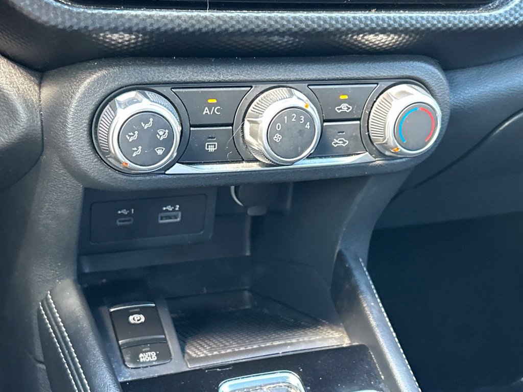 Certified 2024 Nissan Kicks SV FWD image 30