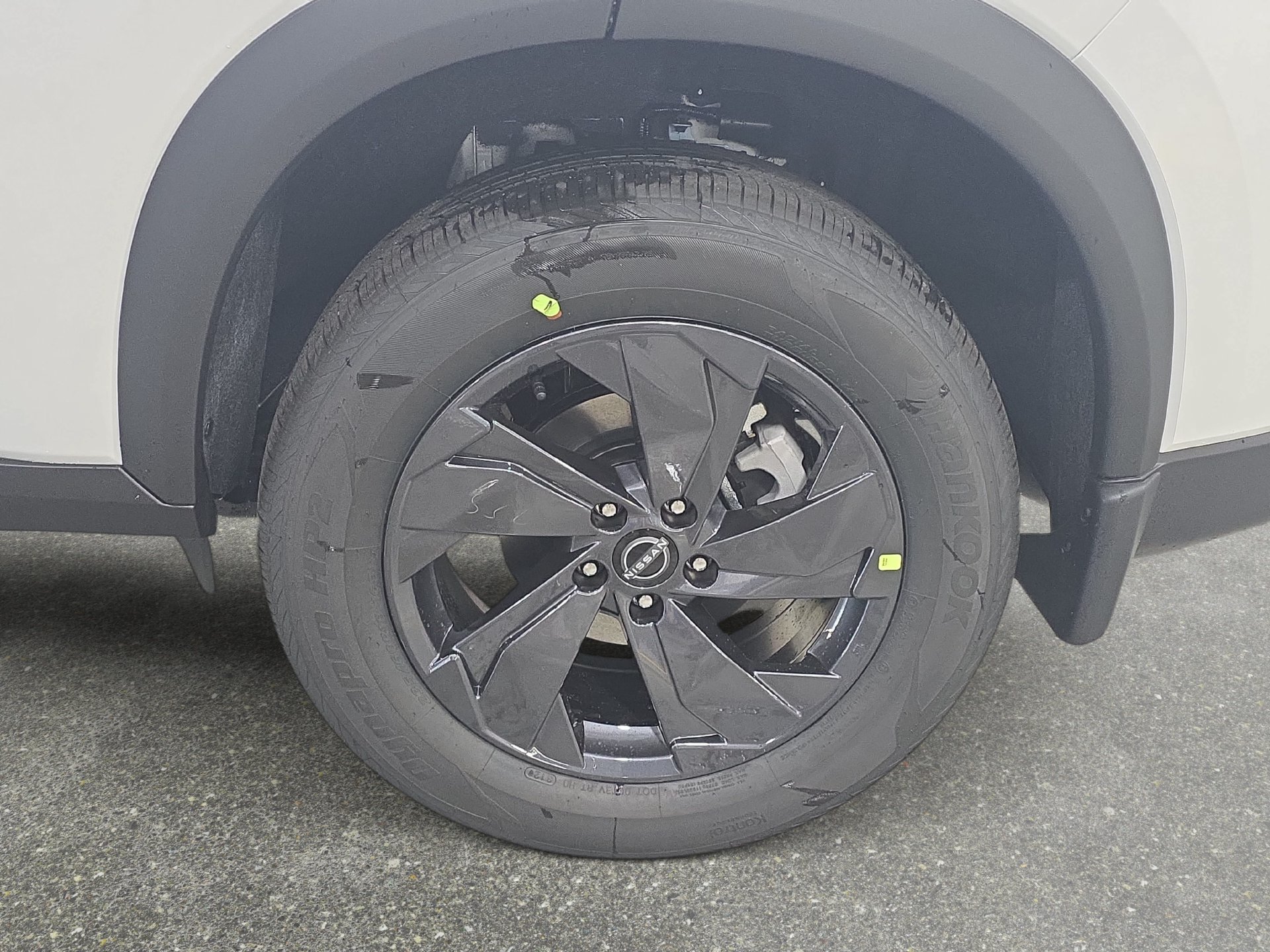 New 2026 Nissan Rogue SV AWD/4WD image 32