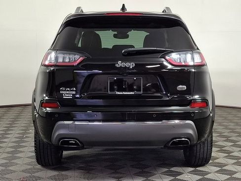 Used 2019 Jeep Cherokee Overland w/ Technology Group AWD/4WD image 8